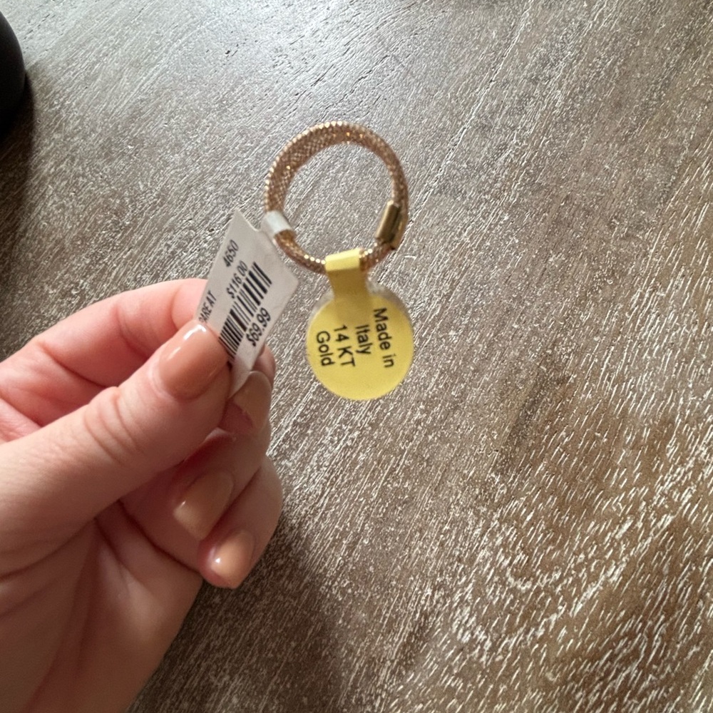 Source Unknown Gold Adjustable Key Holder - image 5